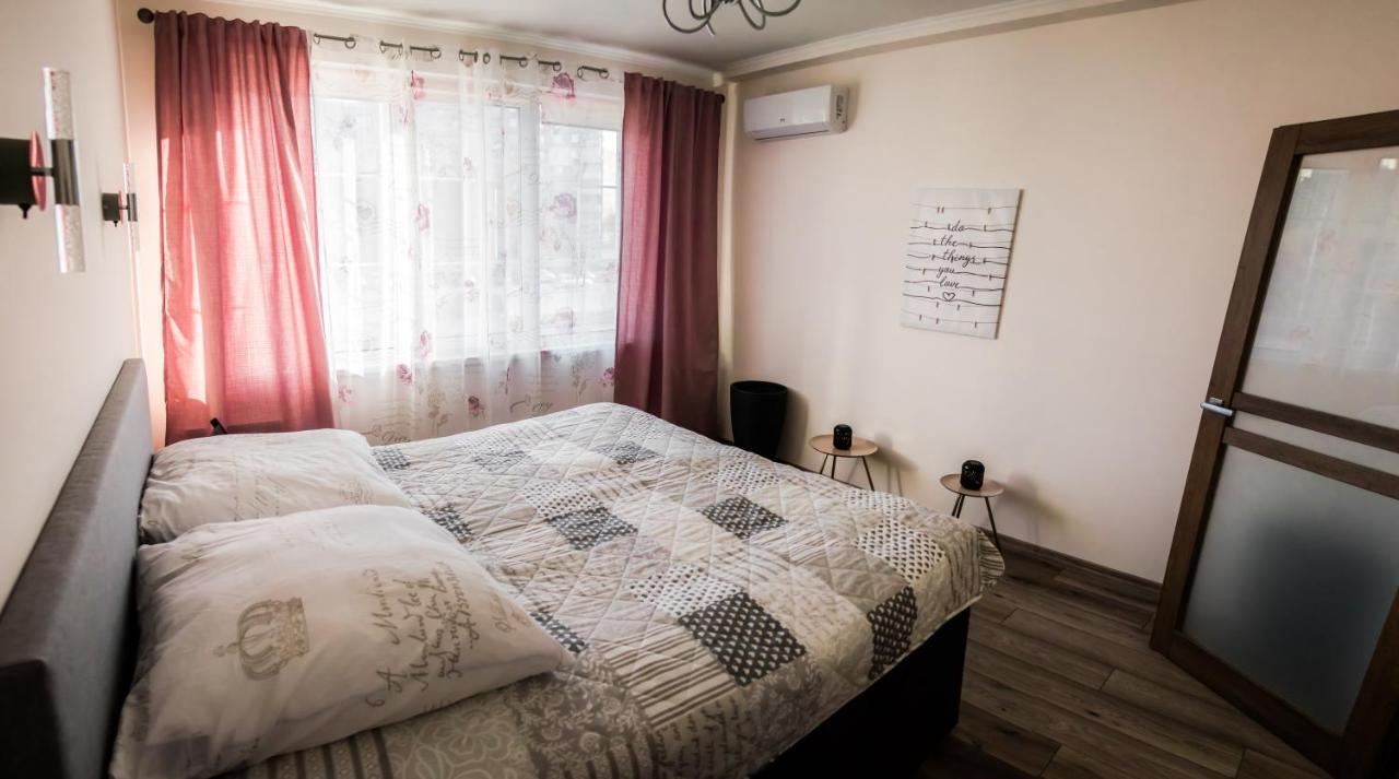 Royal House Apartment 키예프 외부 사진
